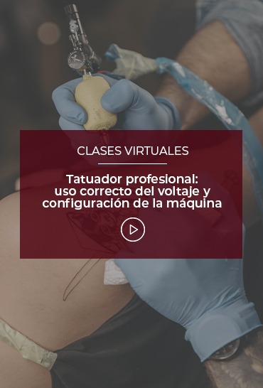 tatuador-profesional-uso-correcto-del-voltaje-y-configuracion-de-la-maquina